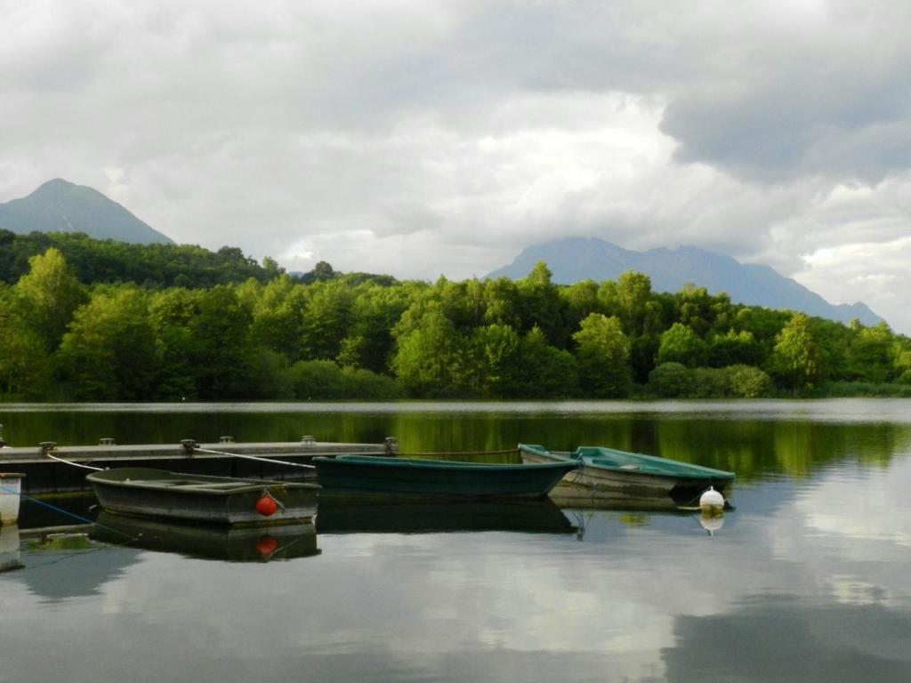 Gite Les Platanes Sainte-Helene-du-Lac Exterior foto